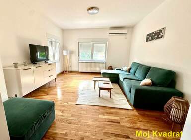 Trosoban stan, Beograd - Banovo Brdo | Izdavanje · 75m² · 800€