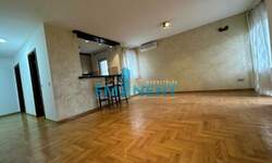 Trosoban stan, Beograd - Autokomanda | Izdavanje · 80m² · 700€