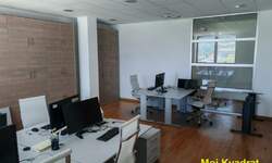 Poslovni prostor / Lokal, Beograd - Bežanijska Kosa | Izdavanje · 330m² · 4.950€