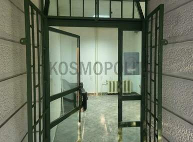 Poslovni prostor / Lokal, Beograd - Žarkovo | Prodaja · 30m² · 82.800€