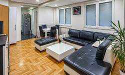 Trosoban stan, Niš - Filozofski fakultet | Prodaja · 73m² · 156.000€