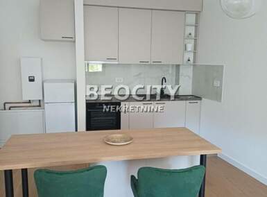 Poslovni prostor / Lokal, Beograd - Voždovac | Izdavanje · 50m² · 800€