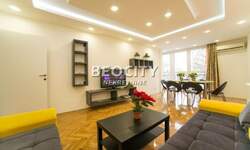 Trosoban stan, Beograd - Stari Grad | Izdavanje · 69m² · 1.200€