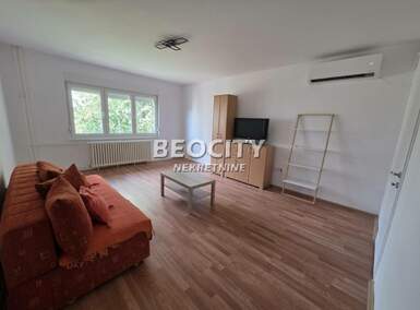 Dvosoban stan, Novi Sad - Petrovaradin | Izdavanje · 64m² · 350€