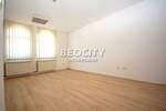 Poslovni prostor / Lokal, Beograd - Zemun Polje | Izdavanje · 150m² · 1.500€