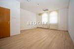 Poslovni prostor / Lokal, Beograd - Zemun Polje | Izdavanje · 150m² · 1.500€