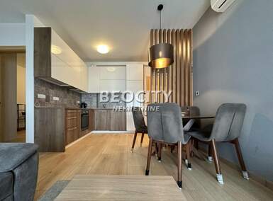 Trosoban stan, Beograd - Vračar (centar) | Izdavanje · 68m² · 1.200€