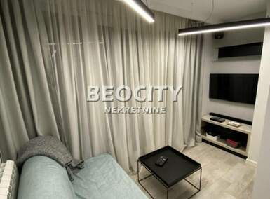 Dvosoban stan, Beograd - Centar (uži) | Izdavanje · 38m² · 1.100€