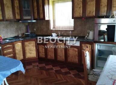 Kuća, Novi Sad | Prodaja · 250m² · 200.000€