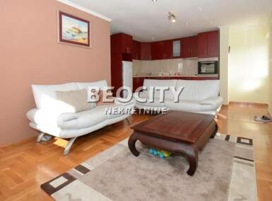 Kuća, Beograd - Batajnica | Prodaja · 540m² · 550.000€
