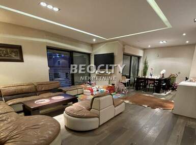 Trosoban stan, Beograd - Vračar (centar) | Izdavanje · 120m² · 1.900€