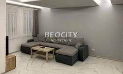 Trosoban stan, Beograd - Vračar (centar) | Izdavanje · 72m² · 1.300€