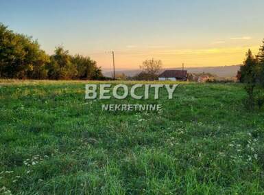 Plac, Beograd - Glumčevo Brdo | Prodaja · 10500m² · 351.000€