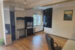 Poslovni prostor / Lokal, Beograd - Zemun (kej) | Izdavanje · 33m² · 350€