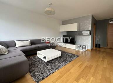 Trosoban stan, Beograd - Vračar (centar) | Izdavanje · 82m² · 1.300€