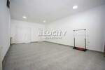 Poslovni prostor / Lokal, Beograd - Sremčica | Izdavanje · 25m² · 300€