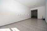 Poslovni prostor / Lokal, Beograd - Sremčica | Izdavanje · 25m² · 300€