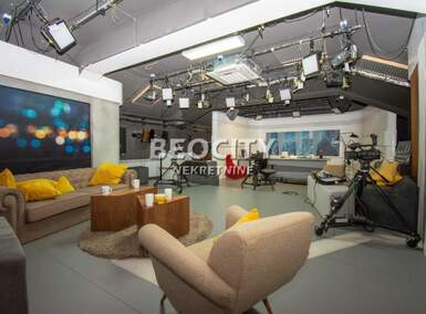 Poslovni prostor / Lokal, Beograd - Bežanijska Kosa I | Prodaja · 205m² · 499.900€