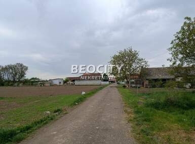 Plac, Bačka Palanka - Centar | Prodaja · 1800m² · 48.000€