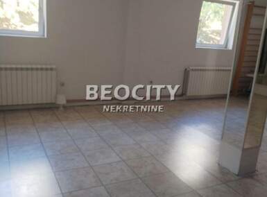 Poslovni prostor / Lokal, Beograd - Rakovica | Izdavanje · 90m² · 800€
