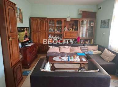 Kuća, Novi Sad | Prodaja · 300m² · 180.000€