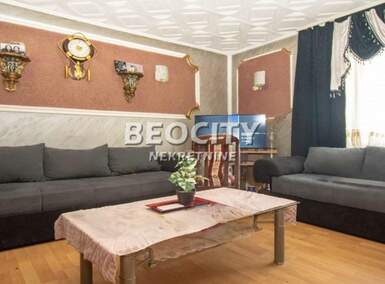 Kuća, Beograd - Kaluđerica | Prodaja · 350m² · 180.000€