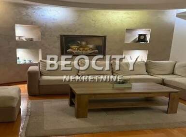 Kuća, Beograd - Žarkovo | Izdavanje · 330m² · 2.900€