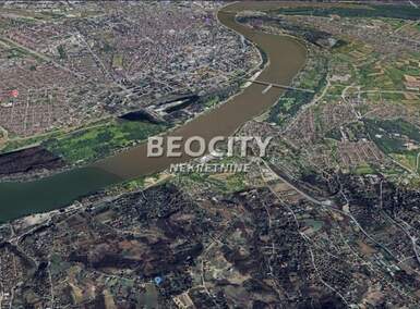 Plac, Novi Sad | Prodaja · 1800m² · 72.000€