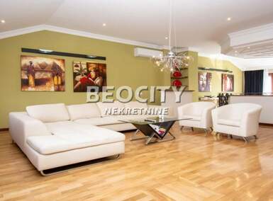 Stan, Beograd - Borča Iii | Prodaja · 200m² · 300.000€