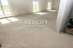 Poslovni prostor / Lokal, Beograd - Ugrinovci | Izdavanje · 180m² · 2.000€