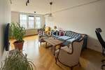 Trosoban stan, Beograd - Vračar (centar) | Izdavanje · 75m² · 1.300€