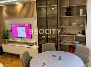 Trosoban stan, Beograd - Bežanijska Kosa I | Prodaja · 72m² · 250.000€