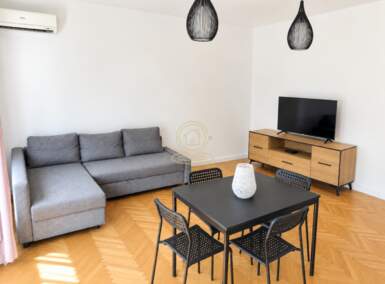 Dvoiposoban stan, Novi Sad | Izdavanje · 74m² · 900€
