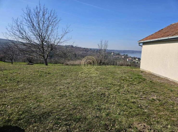 Plac Beočin – fotografija 7