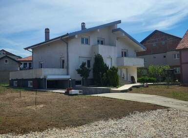 Kuća, Beograd - Mirijevo | Izdavanje · 160m² · 1.500€