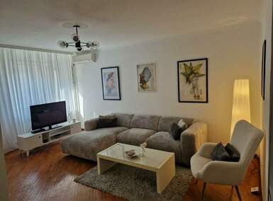 Cetvorosoban stan, Beograd - Hram Svetog Save | Izdavanje · 100m² · 1.400€