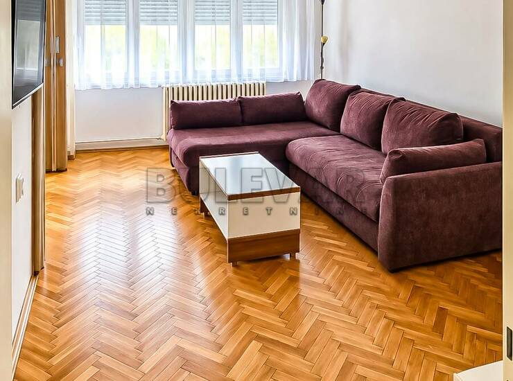 Stan Niš, Gradska bolnica – fotografija 1