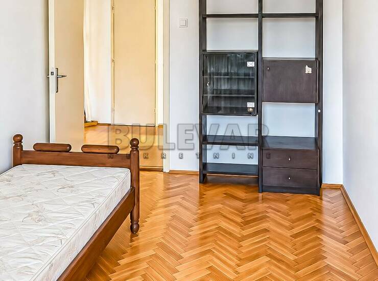 Stan Niš, Gradska bolnica – fotografija 9