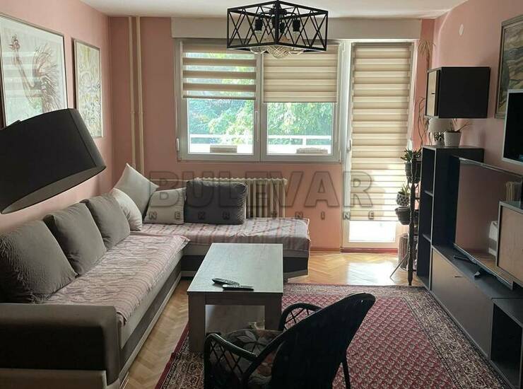 Stan Niš, Bulevar Nemanjića Zona 2 – fotografija 1