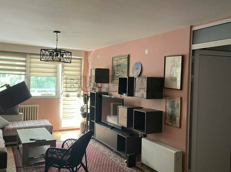 Stan Niš, Bulevar Nemanjića Zona 2 – fotografija 3