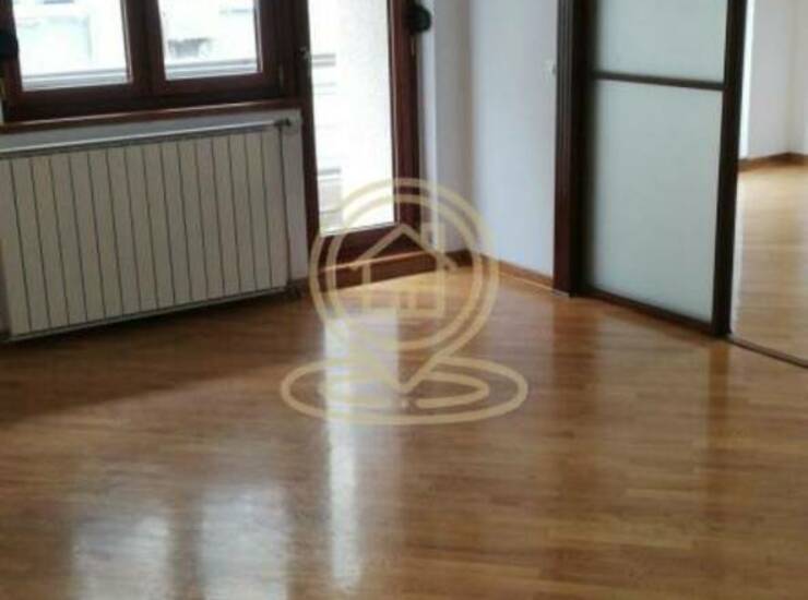 Stan Beograd, Krunski venac – fotografija 6