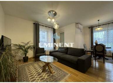 Trosoban stan, Gornji Grad · 71m² · 1.000€ | SveNekretnine