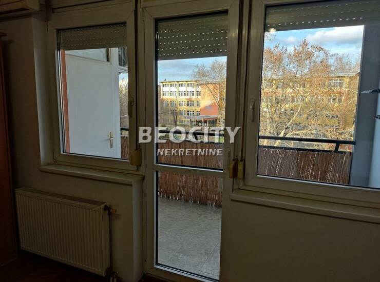 Stan Novi Sad, Grbavica – fotografija 4