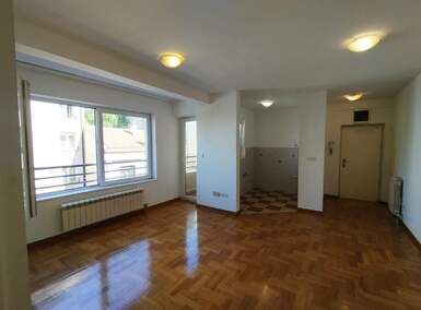 Trosoban stan, Crveni Krst · 65m² · 305.500€ | SveNekretnine