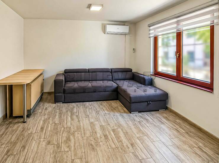 Stan Niš, Pravni fakultet – fotografija 1