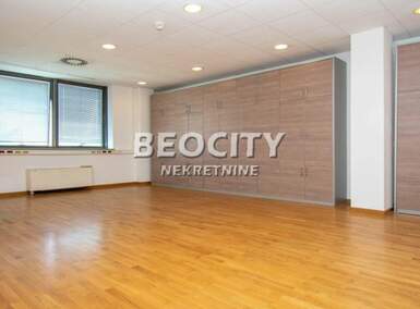 Poslovni prostor / Lokal · 330m² · 4.950€ | SveNekretnine