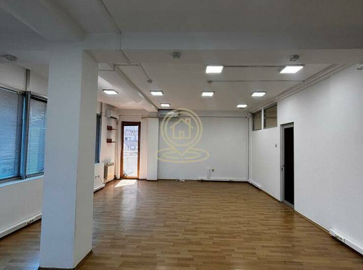 Poslovni prostor / Lokal Niš, Filozofski fakultet – fotografija 1