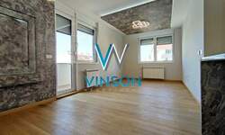 Poslovni prostor / Lokal, Centar · 74m² · 1.300€ | SveNekretnine