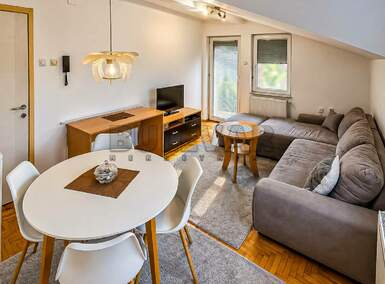 Jednoiposoban stan, Vojna bolnica · 42m² · 330€ | SveNekretnine