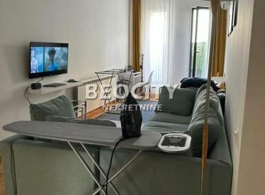 Dvosoban stan, Vračar (centar) · 62m² · 650€ | SveNekretnine